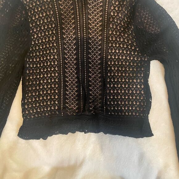 Ronny Kobo Elegant Cropped Black Lace Top - Picture 5 of 8